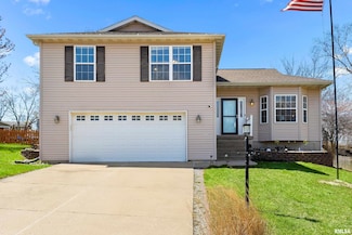 101 Karen Dr, East Peoria, IL 61611