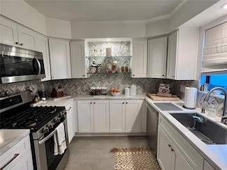 12938 Valleyheart Dr Unit 2, Studio City, CA 91604