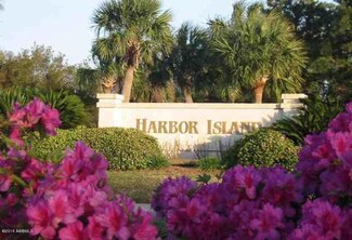 5 W Marsh Dr, Saint Helena Island, SC 29920