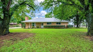 1039 County Line Church Rd, Whitesboro, TX 76273