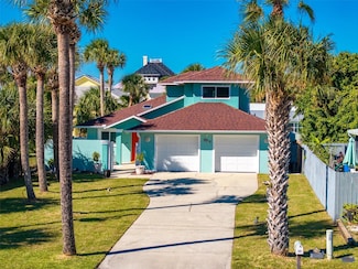 323 N 10th St, Flagler Beach, FL 32136
