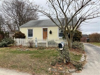294 Lake Shore Dr, Warwick, RI 02889