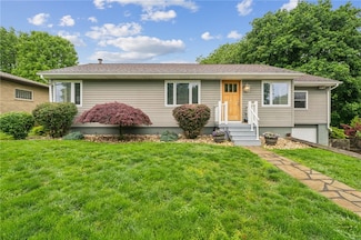 1507 Woodlawn Dr, Latrobe, PA 15650