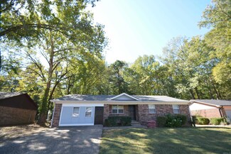 5320 Timberland Dr, Little Rock, AR 72204