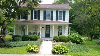 73 W Lake Rd, Branchport, NY 14418