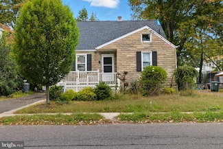 413 High St W, Glassboro, NJ 08028