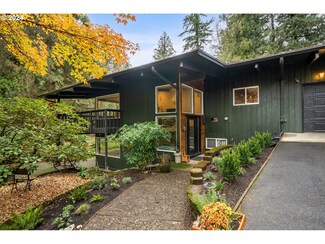 550 SE 26th Ave, Hillsboro, OR 97123