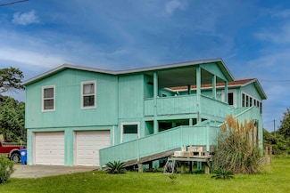 40088 Harbor Rd, Avon, NC 27915