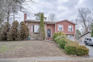 908 Timberwood Dr, Radcliff, KY 40160