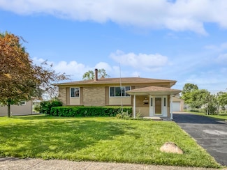 3061 Thomas Ave, Grove City, OH 43123