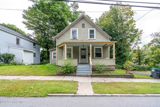 28 Rowland St, Ballston Spa, NY 12020