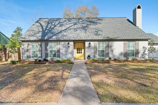 144 Steiner Rd, Lafayette, LA 70508