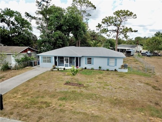 314 Vermont Way, Lehigh Acres, FL 33936
