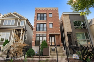 1631 W Wolfram St, Chicago, IL 60657