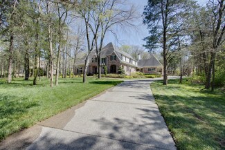 5 Goldstone Ct, Nashville, TN 37215