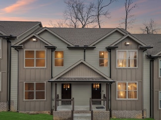 122 W Broad St, Smithville, TN 37166