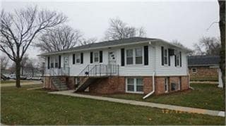 4713 Ontario St, Ames, IA 50014