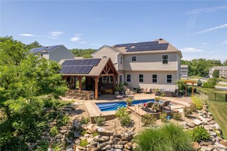 436 White Pine Ln, Baden, PA 15005