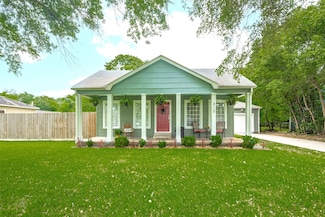 810 Stubbs St, La Marque, TX 77568
