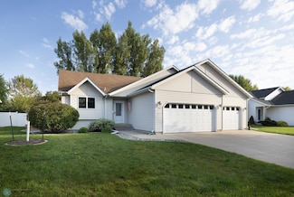 1460 Maple Ln, West Fargo, ND 58078