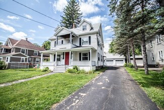 37 Phillips St, Greenfield, MA 01301