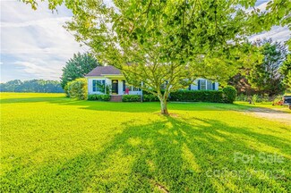 350 Lowrys Rd, Mc Connells, SC 29726