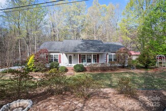 595 Houston Rd, Columbus, NC 28722