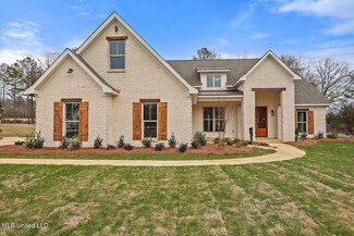 102 Ole Magnolia Dr, Brandon, MS 39042