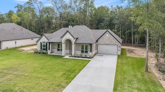 4508 Southern Dr, Dayton, TX 77535