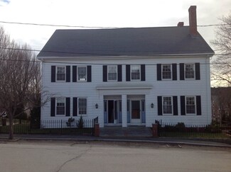 404 3rd St, Rollinsford, NH 03869