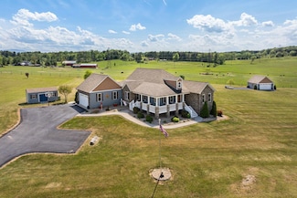 72 Bent Creek Ln, Waynesboro, VA 22980