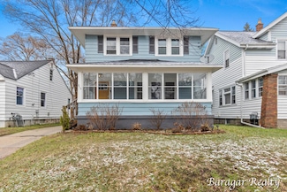 915 Ballard St SE, Grand Rapids, MI 49507