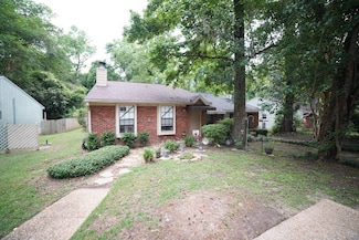 200 Whetherbine Way W, Tallahassee, FL 32301