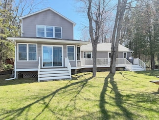 5374 S Oak Point Ln, Sault Sainte Marie, MI 49783