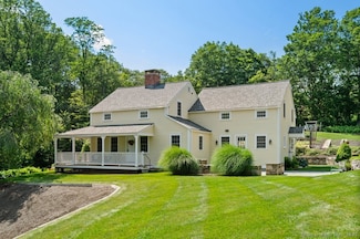 52 Aunt Park Ln, Newtown, CT 06470