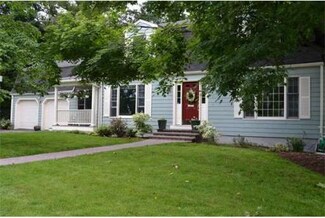 19 Maugus Hill Rd, Wellesley Hills, MA 02481