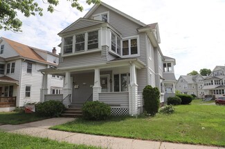 527 Springfield St, Chicopee, MA 01013