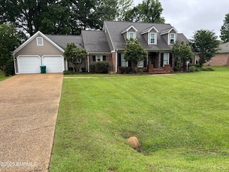 8271 Fairway Dr, Meridian, MS 39305