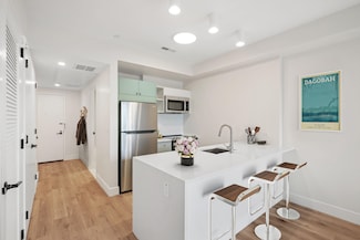 39 High St Unit 101, Jersey City, NJ 07306