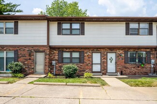 2065 Woodtrail Dr, Fairfield, OH 45014