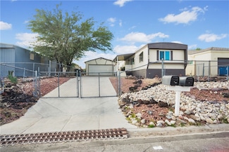 836 Holly St, Bullhead City, AZ 86442