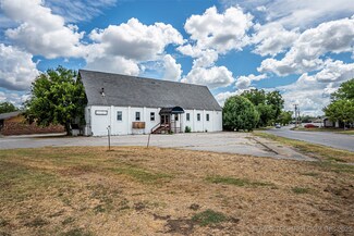 615 3rd Ave NW, Ardmore, OK 73401