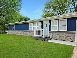 706 Washington St, Waverly, MO 64096