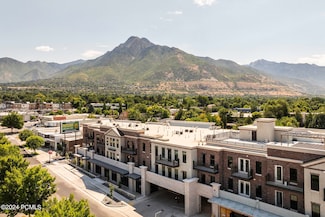 2250 E Murray Holladay Rd Unit 215, Salt Lake City, UT 84117