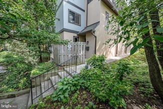 102 W Montgomery Ave Unit A, Ardmore, PA 19003