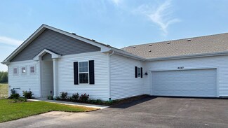 6447 Juniper Dr, Wonder Lake, IL 60097