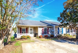 409 E Calhoun Crossing Ct, Spartanburg, SC 29307