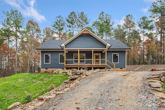 195 Grandview Peaks Dr, Nebo, NC 28761