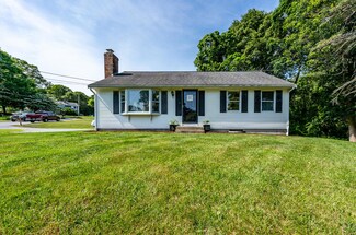 28 Chipman Rd, Sandwich, MA 02563