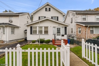 123 Ball St, Irvington, NJ 07111